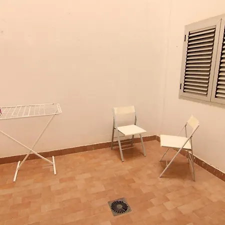 شقة Spacious Family Flat By Canary365 *